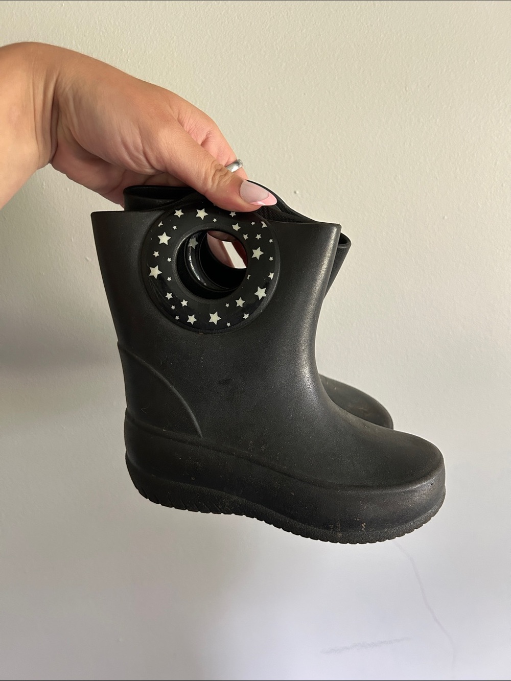 Okabashi Kids Black Rain Boots with Star Handle